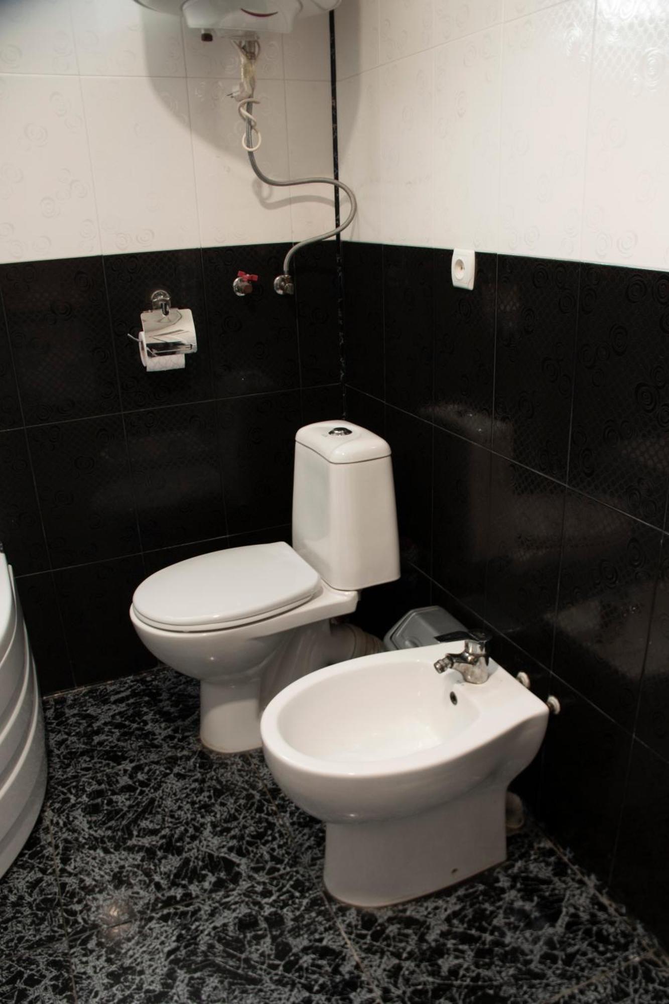 Guest House Melissa Duisi Екстериор снимка